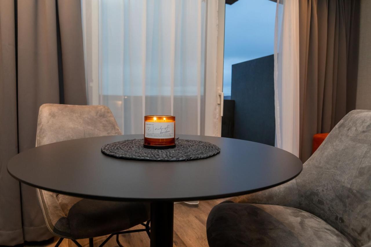 Hotel Halond Akureyri Exterior photo
